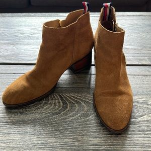 Tommy Hilfiger booties